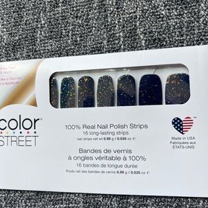 ColorStreet nails- deepwater opal